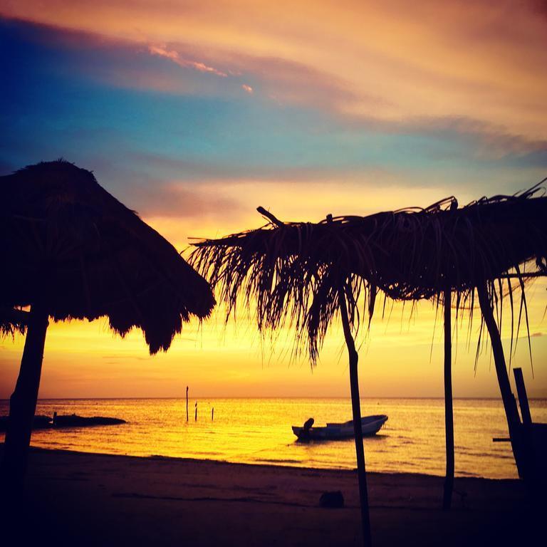 Hostal Holbox Exteriör bild